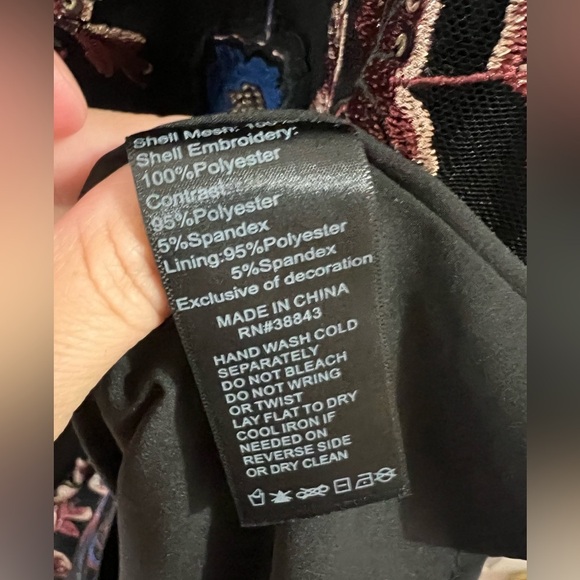 Sam Edelman embroidered Dress - size 12 - NWT - Picture 4 of 9